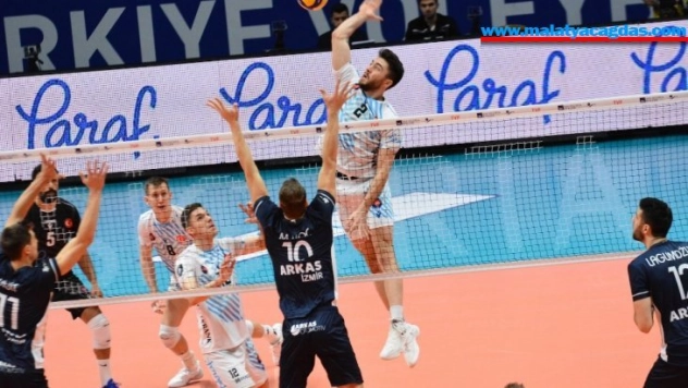 Halkbank Voleybol Takımı'nın genç yıldızı Furkan Aydın: 'En kısa sürede bu zorlu günlerden kurtulmayı dilerim'