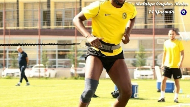 Hamzaoğlu, Lukoki ve Tetteh'in performansından memnun