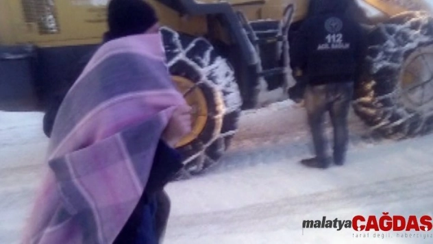 Hasta kurtarmaya giden sağlık ekibi tipi nedeniyle mahsur kaldı