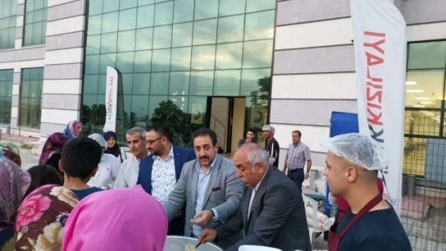 Hasta ve hasta yakınlarına iftar