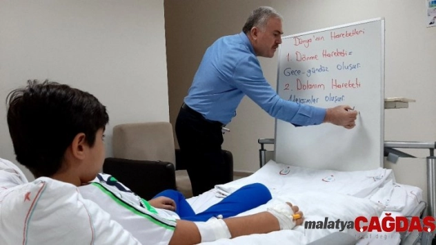 Hastane odasında ders