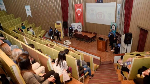 Hastane personeline KADES anlatıldı