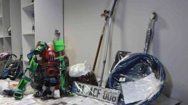 Hastanede unutuldu: Elektrikli süpürge, plaka, leğen, ortez