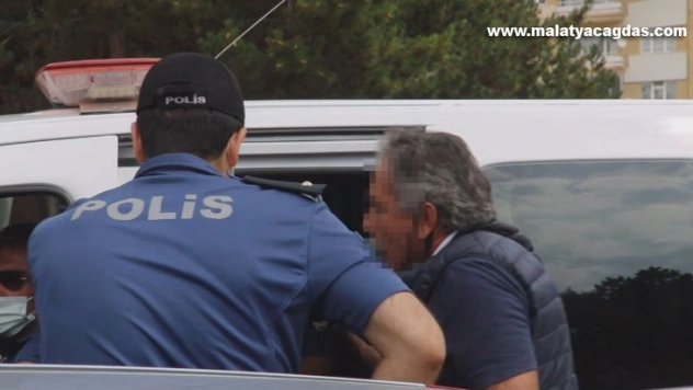 Hastayla doktor tartıştı, doktor kafasından yaralandı