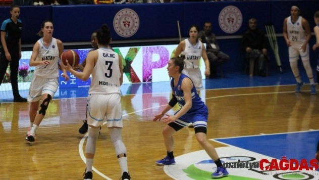 Hatay Büyükşehir Belediyespor, grubu lider tamamladı