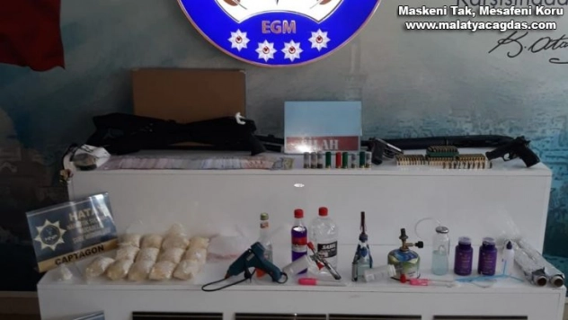 Hatay'da 12 bin 182 adet uyuşturucu hap ele geçirildi