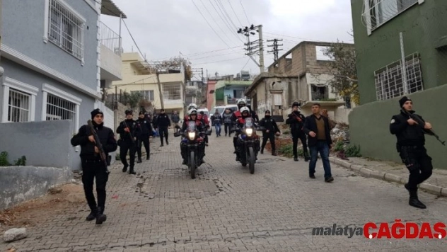 Hatay'da K9 köpekleriyle uyuşturucu uygulaması