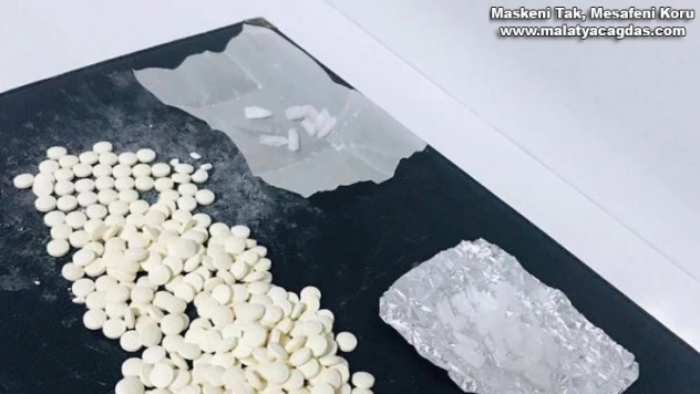 Hatay'da uyuşturucu ve tabanca fişeği ele geçirildi