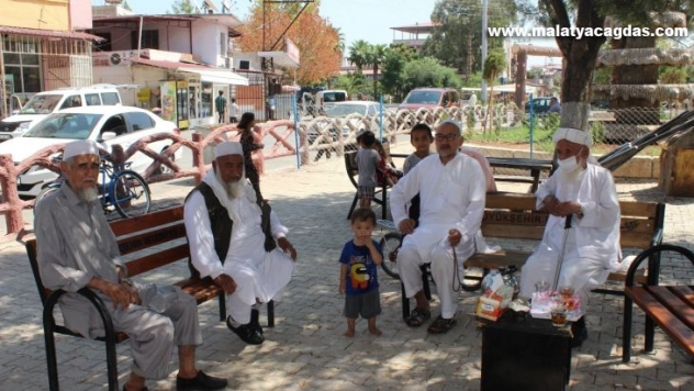 Hatay'da yaşayan Özbek Türkleri Afganistan'da huzur istiyor