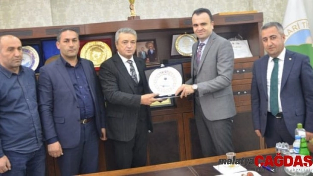 HATSO'dan DAKA Genel Sekreteri Güray'a plaket