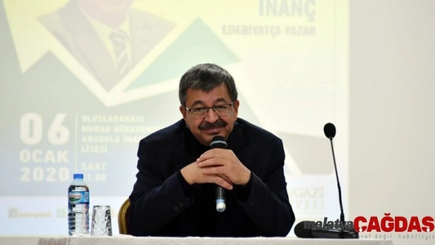 Hayati İnanç, dünya gençleriyle baş başa