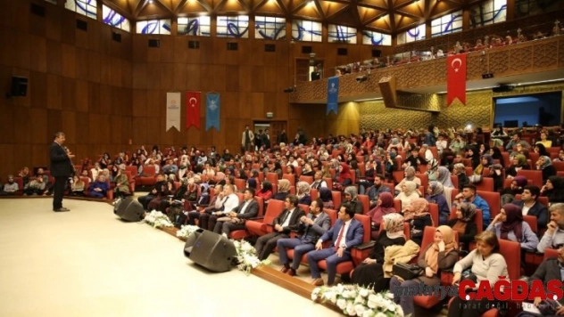 Hayati İnanç ile 'Gençlerle Divan Şairleri Okumaları'