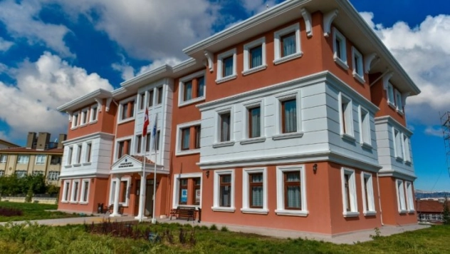 Haydi gençler, Gençlik Merkezi'ne