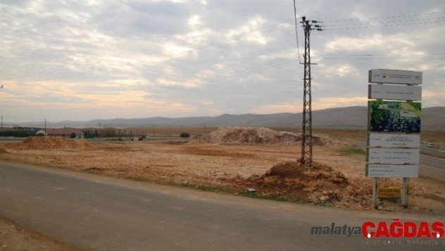 Hayvan borsası inşaatı devam ediyor