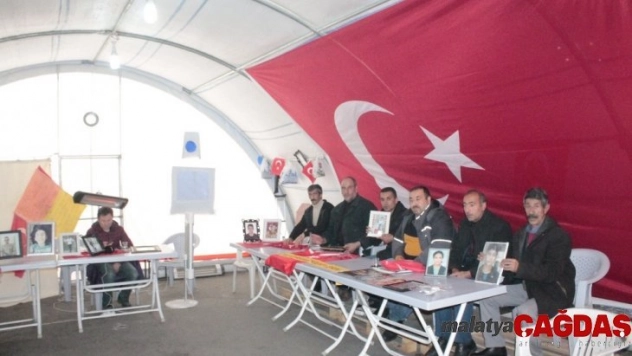 HDP önündeki ailelerin evlat nöbeti 113. gününde