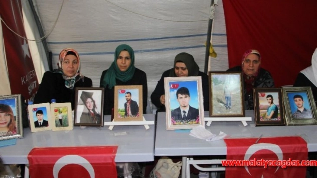 HDP önündeki ailelerin evlat nöbeti 170'inci gününde