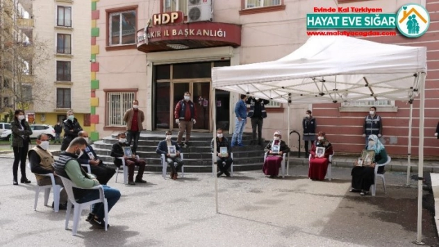 HDP önündeki ailelerin evlat nöbeti 216'ncı gününde