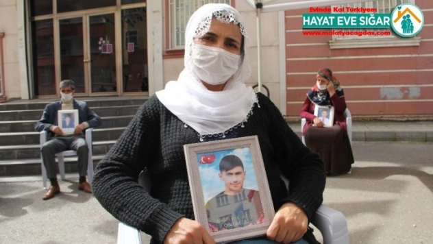 HDP önündeki ailelerin evlat nöbeti 217'nci gününde