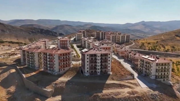 Hekimhan'da 553 Konut ve 3 İşyeri Tamamlandı: Anahtar Teslimi Başladı