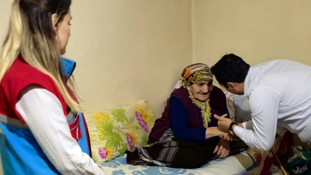 Hekimhan Kaymakamı Günlünden Dünya Yaşlılar Günü Ziyareti