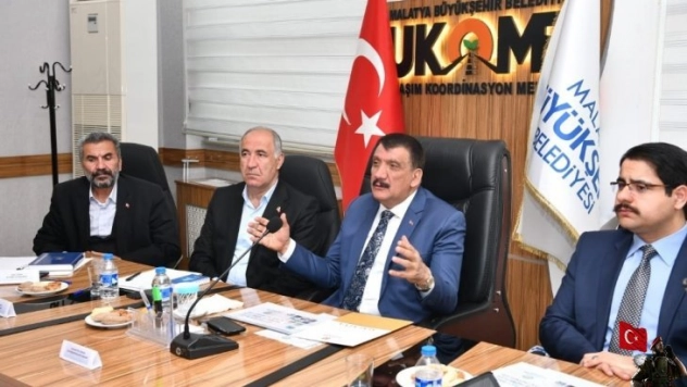 Hekimhan ve Kuluncak heyetlerini ağırladı