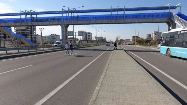 Herkesin bahanesi, 'Acelem var' oldu