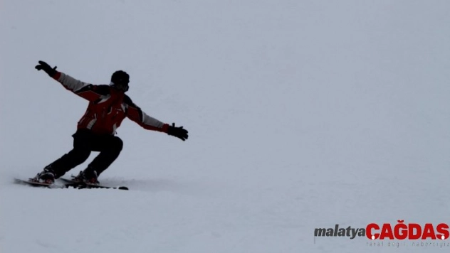 Hesarek'te kayak sezonu açıldı, hedef 200 bin ziyaretçi