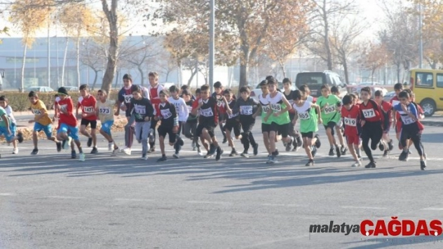 Heyet-i Temsiliye Atletizm Yarışmalarının İlk Gün Müsabakaları Sona Erdi