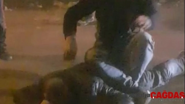 Hırsızı yakaladı, kaçmasın diye üzerine oturup polisi bekledi