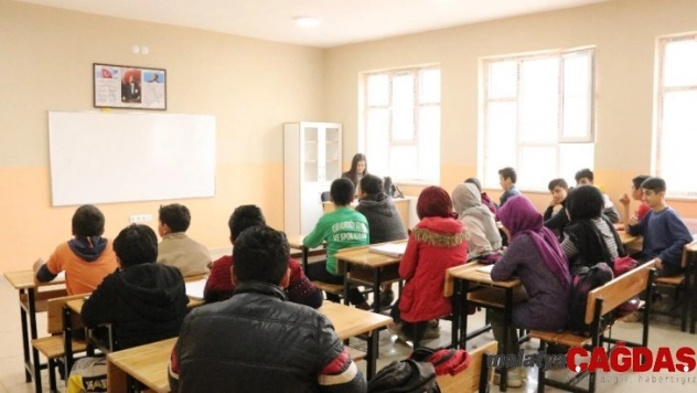 Hizan'da İmam Hatip Ortaokulu ve Uygulama Camisi açıldı