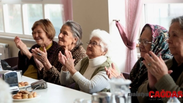 Huzurevinde şenlik var