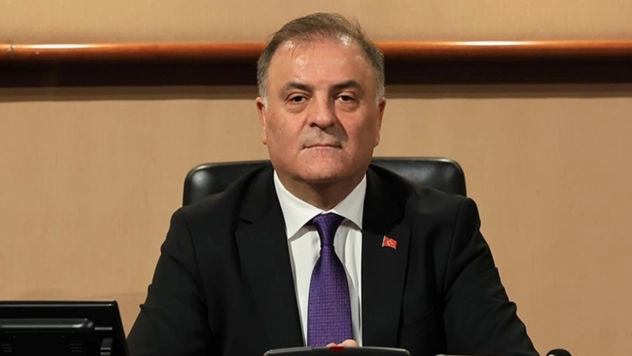 İBB Başkan Vekilliğine CHP'li Nuri Aslan Seçildi