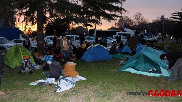 İBB önündeki fayton eylemi devam ediyor