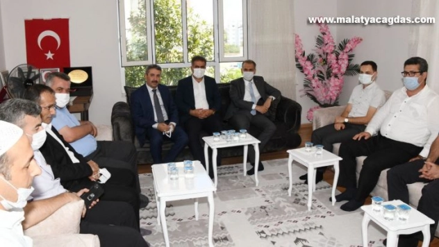 İl protokolünden şehit ailelerine bayram ziyareti