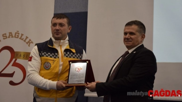 İl Sağlık Müdürü Aygören: 'Şehir merkezinde 10, kırsalda 30 dakikada vakaya ulaşıyoruz'