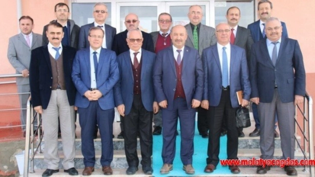 İlçe Milli Eğitim Müdürleri toplantısı Aslanapa'da yapıldı