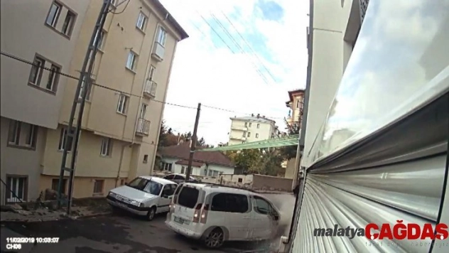 İlginç kaza güvenlik kamerasında