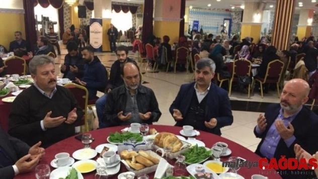 İlim Hikmet Vakfı Yönetim Kurulu Başkanı Fatih Kaya, 'Suriye'deki 805 okulun kütüphanesi yeniden yapılacak'