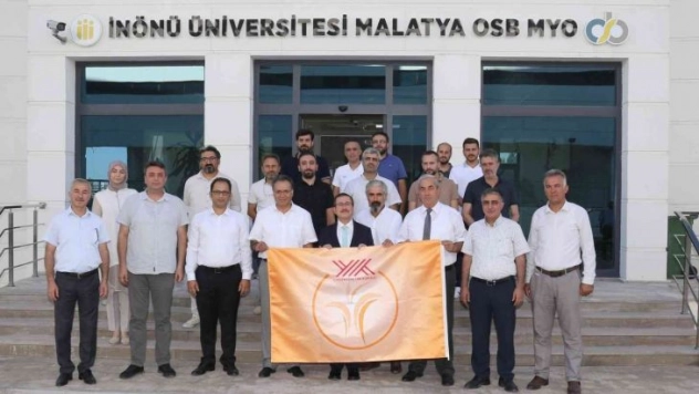 İnönü'de 10 birime engelsiz üniversite belgesi verildi