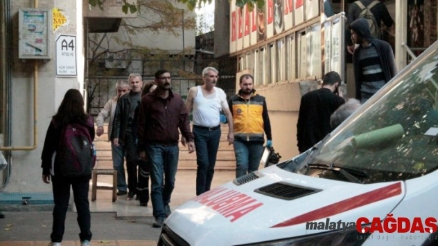 İntihar etmek isterken omzundan yaralandı