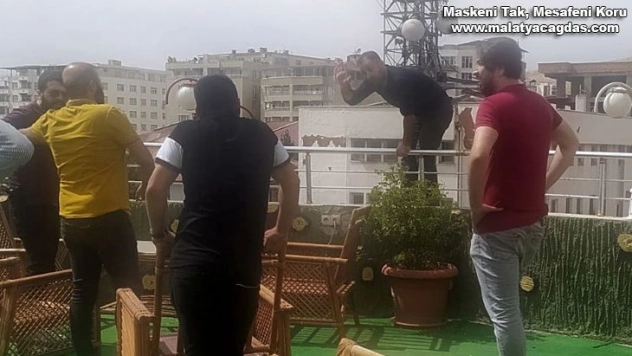 İntihardan polis vazgeçirdi