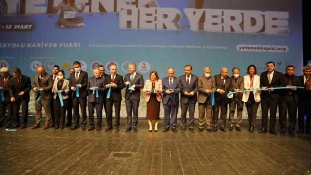 İpekyolu Kariyer Fuarı'nda Hasan Kalyoncu Üniversitesi rüzgarı
