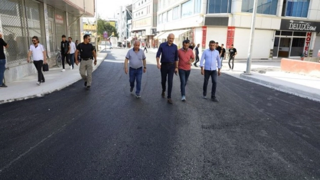 İpekyolu'nda asfalt çalışmaları sürüyor