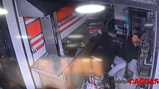 İş yerini açtığı anda neye uğradığını şaşırdı