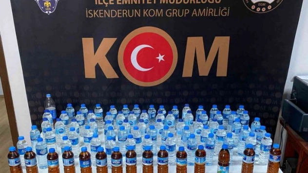 İskenderun'da 85 pet şişe sahte içki ele geçirildi