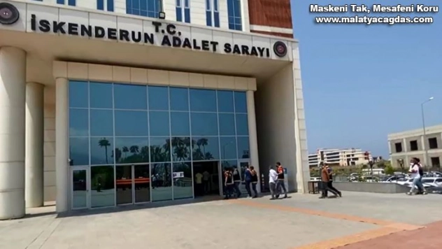İskenderun'da çeşitli suçlardan aranan 11 kişi tutuklandı