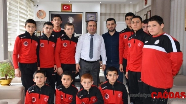 İskilip Belediyesi güreş takımı kurdu