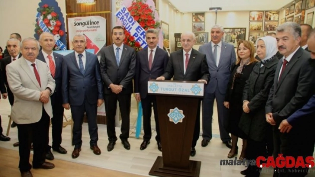 İsmail Kahraman'a fahri doktora unvanı verildi