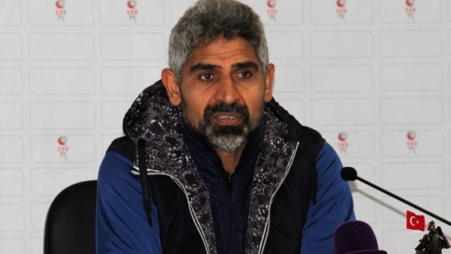 İsmet Taşdemir: 'Camiası olan 3 takımla mücadele ediyoruz, şanslarımız eşit'