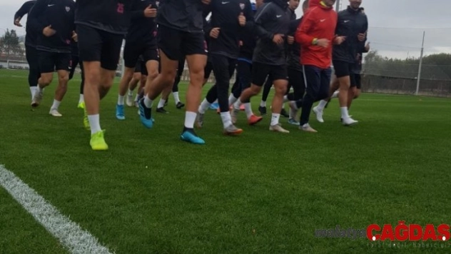 Isparta 32 Spor'un Antalya Kampı başladı